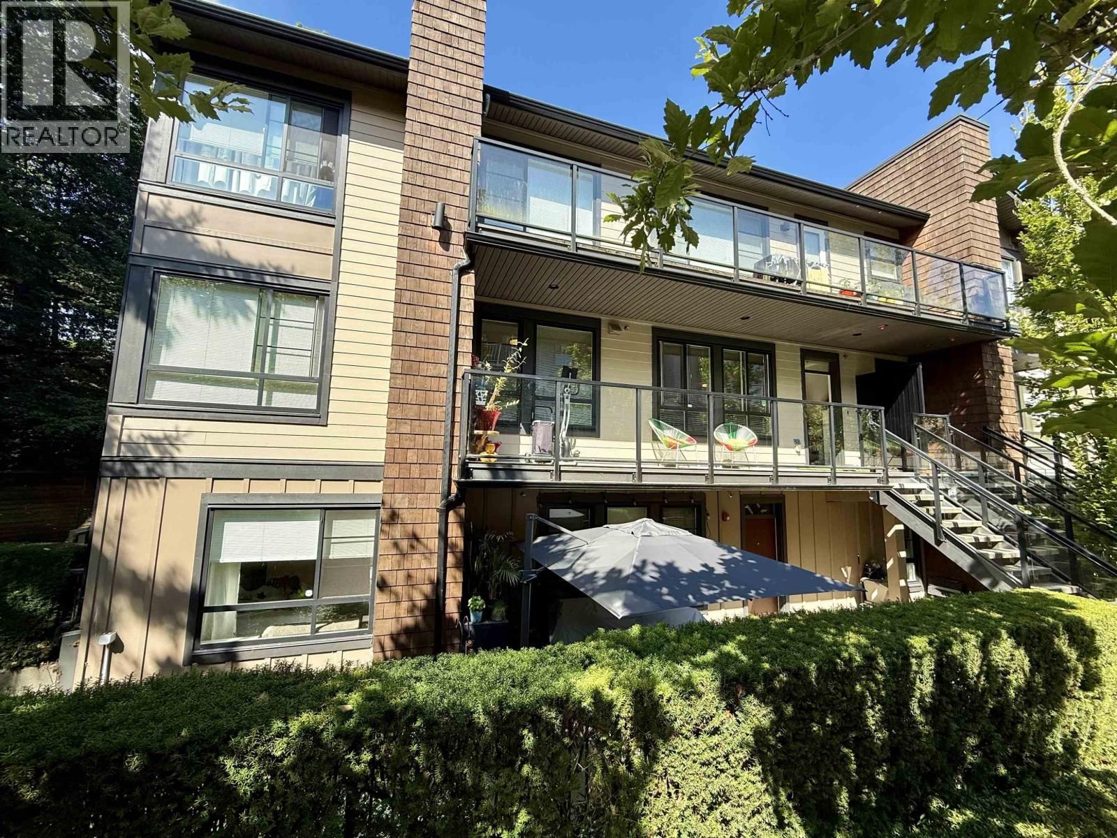 3728 THURSTON Street, Burnaby, British Columbia V5H 0E6