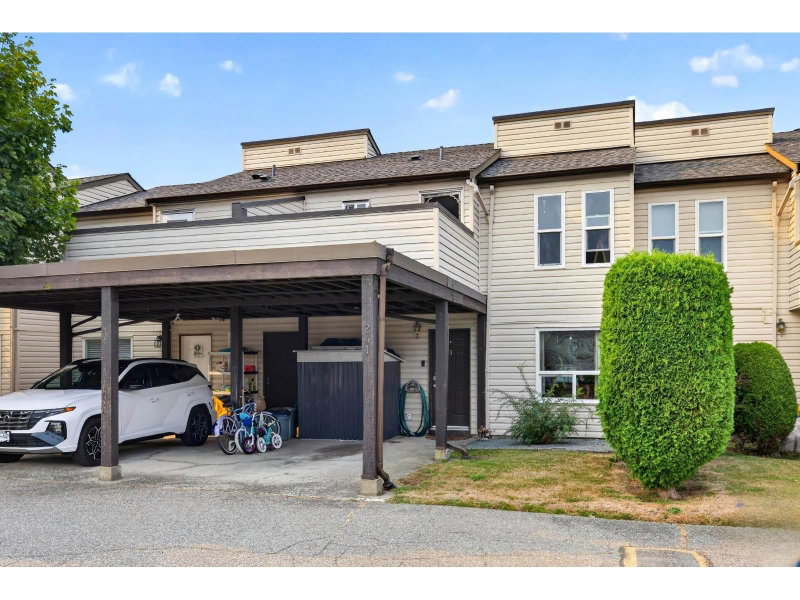 27411 28 Avenue Langley British Columbia, V4W 3V1 - 3 Bedrooms Condo For Sale