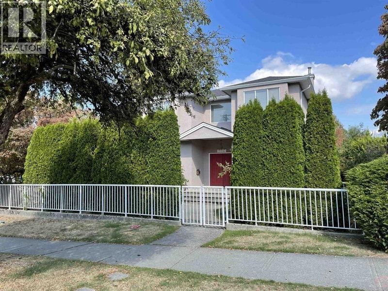 699 29TH Avenue Vancouver British Columbia, V5Z 2J1 - 4 Bedrooms Home For Sale