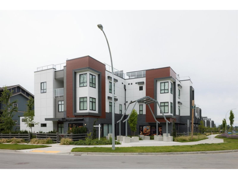 6983 204 Street Langley British Columbia, V2Y 1P8 - 4 Bedrooms Condo For Sale