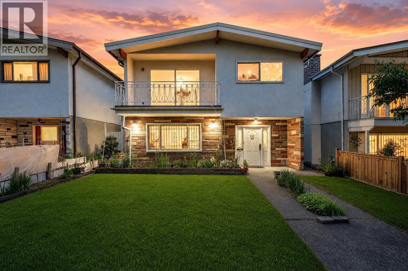 245 63RD Avenue Vancouver British Columbia, V5X 2H9 - 5 Bedrooms Home For Sale