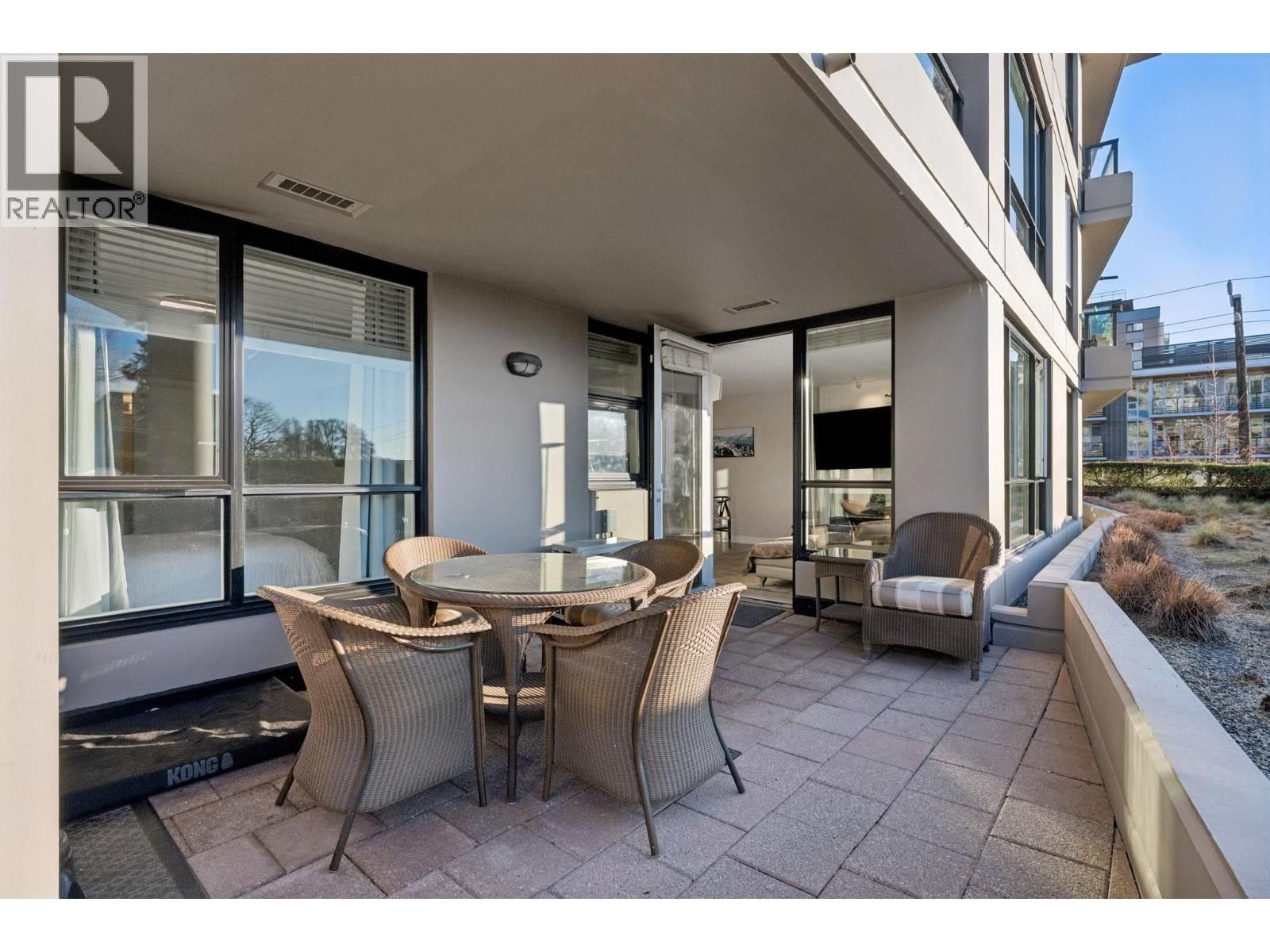 160 3RD Street, North Vancouver, British Columbia V7M 0A9