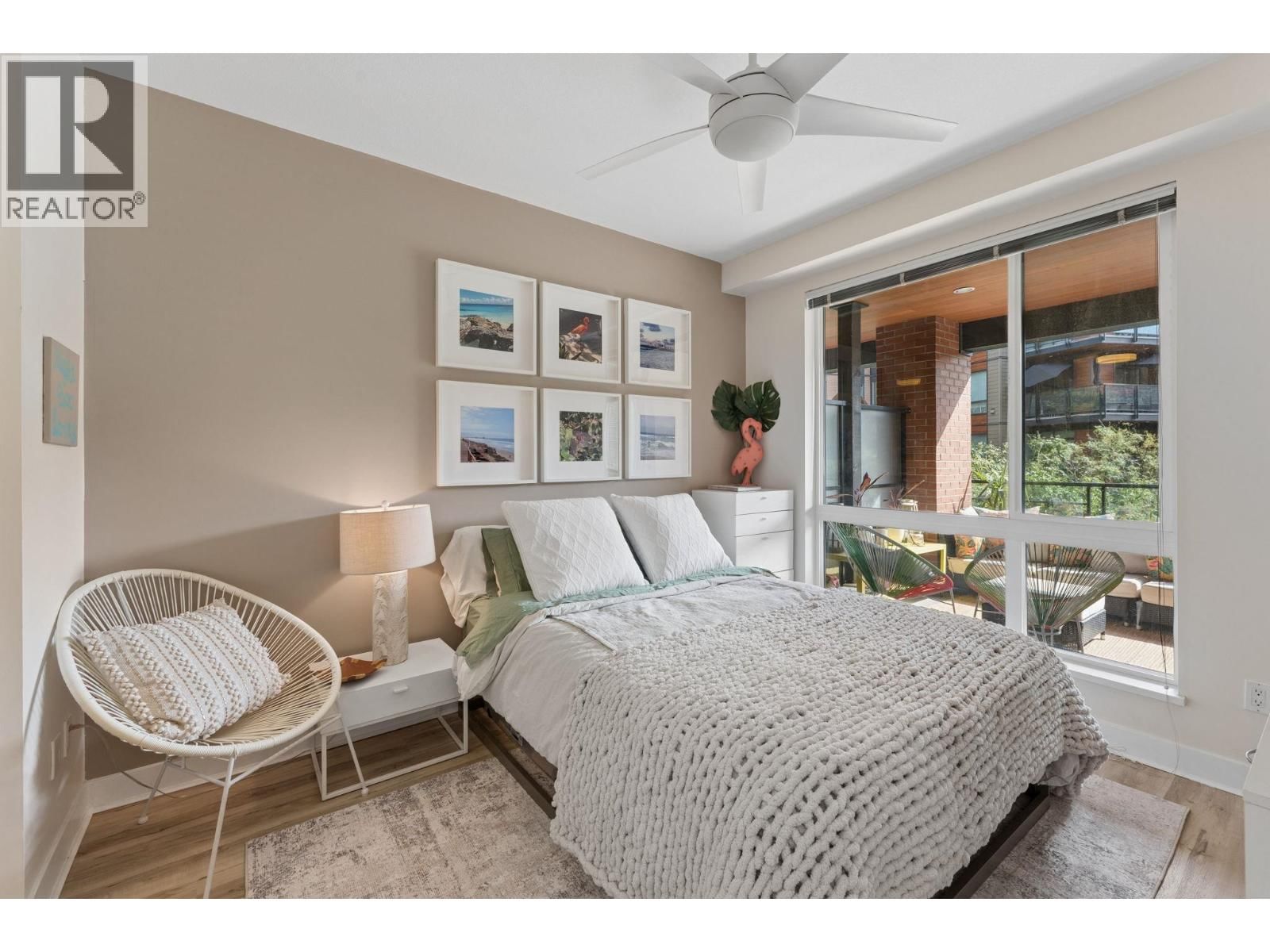 733 3RD Street, North Vancouver, British Columbia V7M 0C8