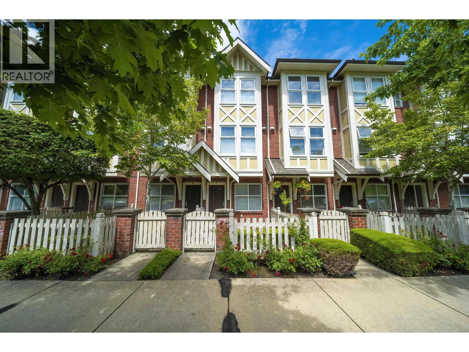 9333 FERNDALE Road, Richmond, British Columbia V6Y 1X4