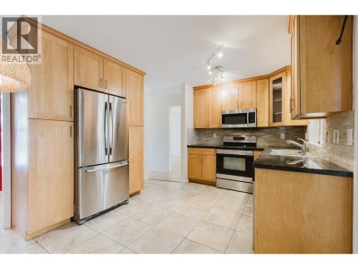 4725 CEDAR TREE Lane | Delta British Columbia | Slide Image Thirteen