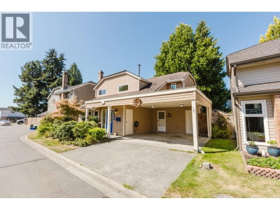 4725 CEDAR TREE Lane | Delta British Columbia | Slide Image Three
