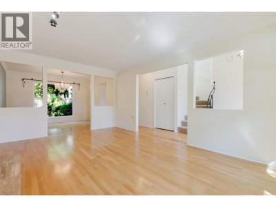 4725 CEDAR TREE Lane | Delta British Columbia | Slide Image Six