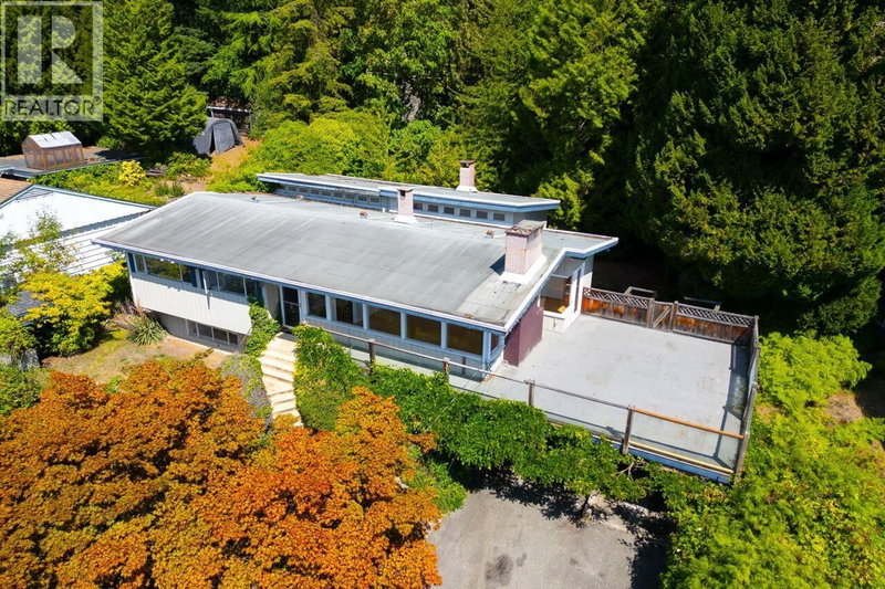 1241 NEPAL Crescent West Vancouver British Columbia, V7T 2H4 - 4 Bedrooms Home For Sale