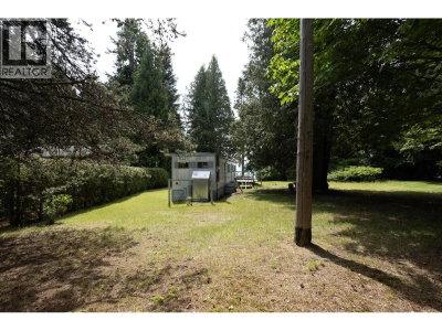 8127 REDROOFFS Road | Halfmoon Bay British Columbia | Slide Image Eleven