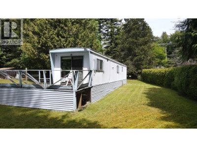 8127 REDROOFFS Road | Halfmoon Bay British Columbia | Slide Image Sixteen
