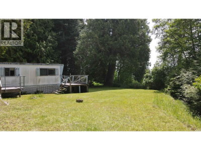 8127 REDROOFFS Road | Halfmoon Bay British Columbia | Slide Image Twenty