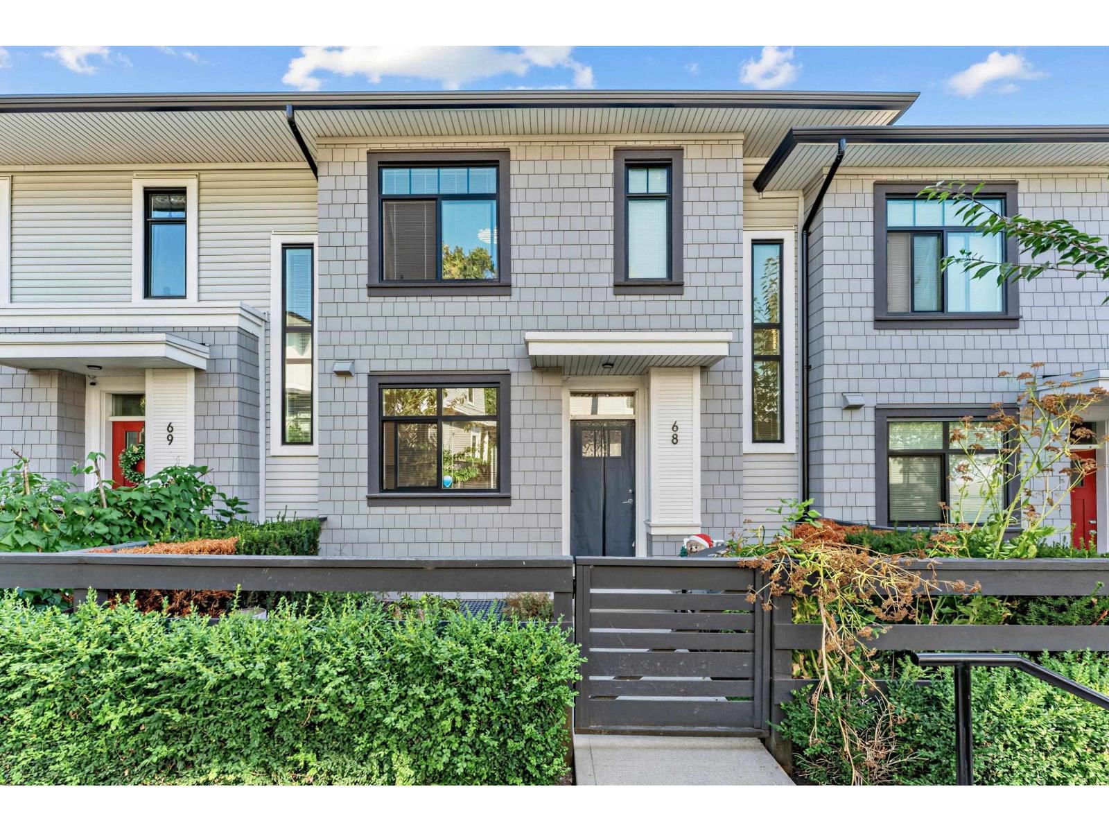 15255 SITKA Drive, Surrey, British Columbia V3S 0B1
