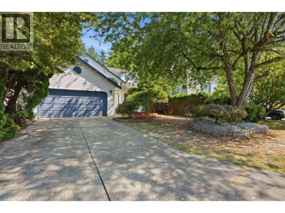11932 237A Street | Maple Ridge British Columbia | Slide Image Four