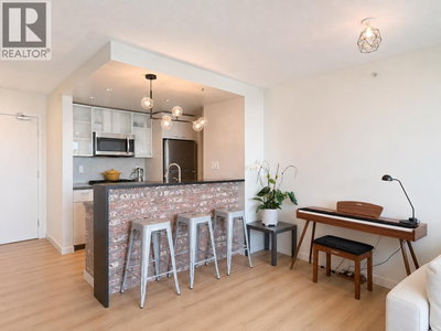 980 COOPERAGE Way | Vancouver British Columbia | Slide Image Sixteen
