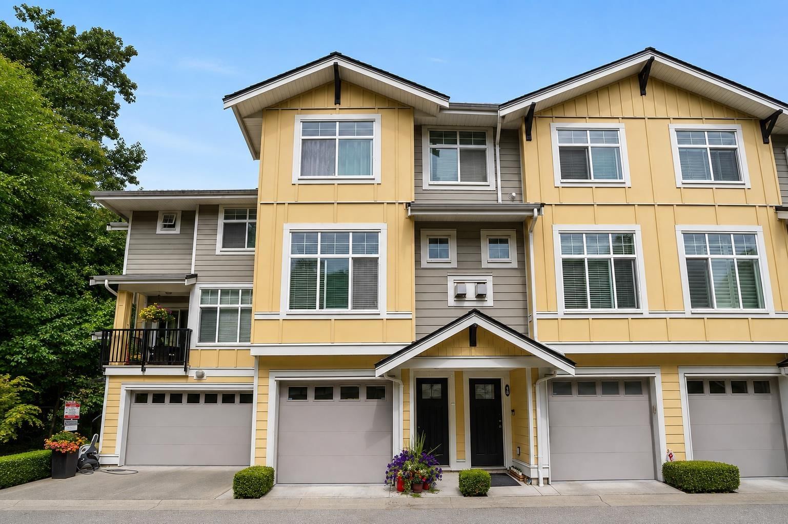 17171 2B Avenue, Surrey, British Columbia V3Z 9R1
