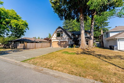 9884 158A Street | Surrey British Columbia | Slide Image Three