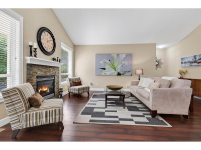 45868 FOXRIDGE Crescent | Chilliwack British Columbia | Slide Image Eighteen
