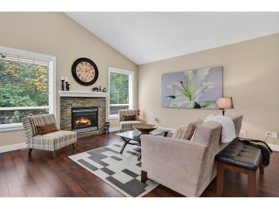 45868 FOXRIDGE Crescent | Chilliwack British Columbia | Slide Image Nineteen