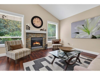 45868 FOXRIDGE Crescent | Chilliwack British Columbia | Slide Image Three