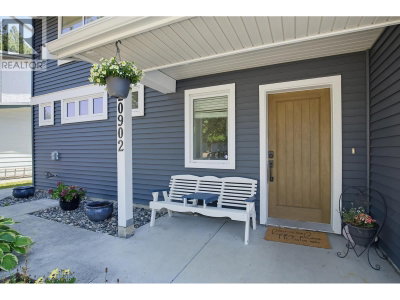 20902 WICKLUND Avenue | Maple Ridge British Columbia | Slide Image Thirty-seven