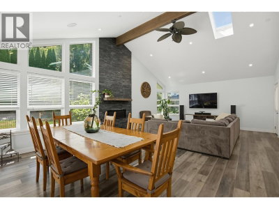 20902 WICKLUND Avenue | Maple Ridge British Columbia | Slide Image Seven