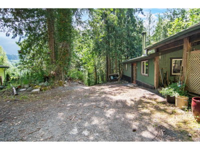 4139 SLESSE Road | Chilliwack British Columbia | Slide Image Four