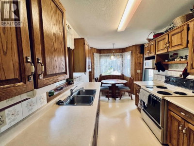 5790 TIMOTHY LAKE Road | Lac La Hache British Columbia | Slide Image Twenty-seven