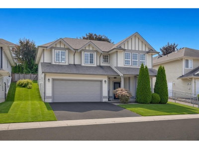 46193 STONEVIEW Drive | Chilliwack British Columbia | Slide Image Two