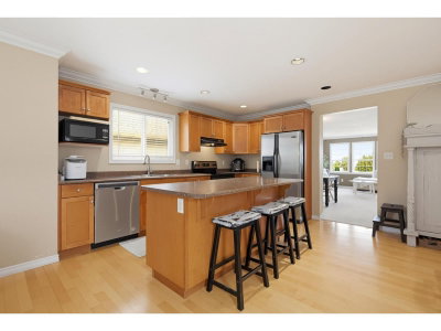 46193 STONEVIEW Drive | Chilliwack British Columbia | Slide Image Nine