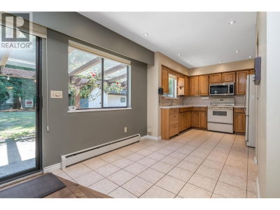 571 BERRY Street | Coquitlam British Columbia | Slide Image Nineteen