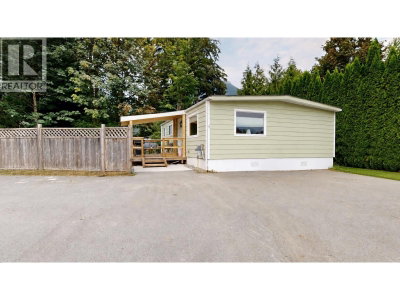 39884 GOVERNMENT Road | Squamish British Columbia | Slide Image Thirty-one
