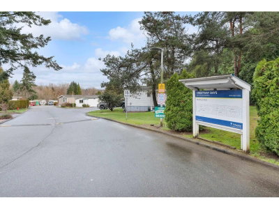8220 KING GEORGE Boulevard | Surrey British Columbia | Slide Image Three