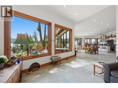 9219 HYDAWAY Road | Halfmoon Bay British Columbia | Slide Image Seventeen