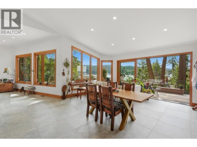 9219 HYDAWAY Road | Halfmoon Bay British Columbia | Slide Image Eighteen