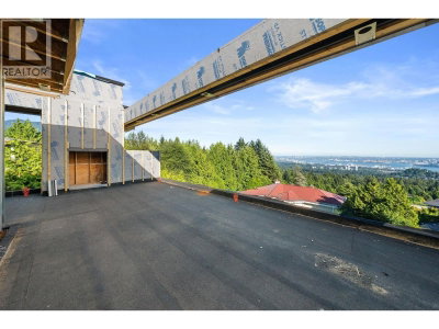 1424 SANDHURST Place | West Vancouver British Columbia | Slide Image Thirteen