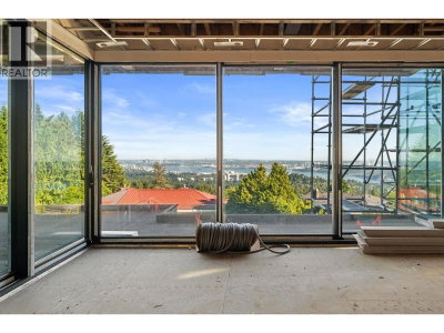 1424 SANDHURST Place | West Vancouver British Columbia | Slide Image Seventeen