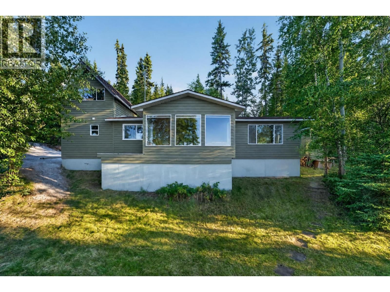 52200 LLOYD Drive, Cluculz Lake, British Columbia V0J 3A3