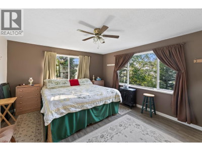 52200 LLOYD Drive | Cluculz Lake British Columbia | Slide Image Thirteen