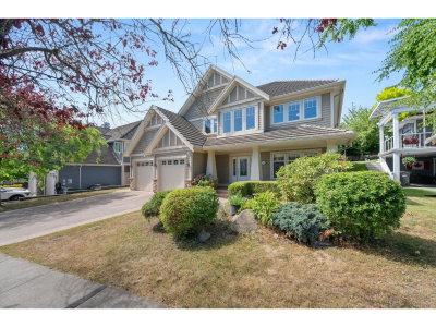 2507 EAGLE MOUNTAIN Drive | Abbotsford British Columbia | Slide Image Two