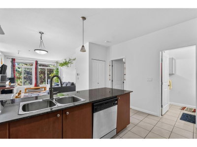 15380 102A Avenue | Surrey British Columbia | Slide Image Eight