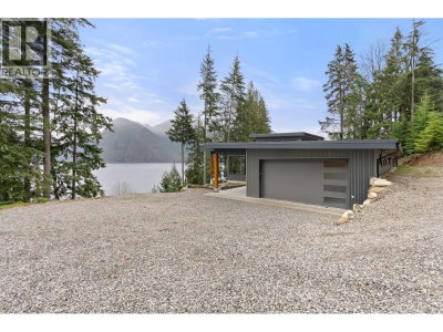103 WITHERBY Road | Gibsons British Columbia | Slide Image Two