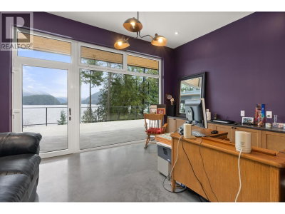 103 WITHERBY Road | Gibsons British Columbia | Slide Image Twenty-eight