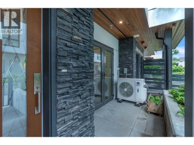 8327 FRENCH Street | Vancouver British Columbia | Slide Image Thirty-one