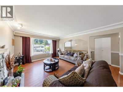 11914 212 Street | Maple Ridge British Columbia | Slide Image Nine