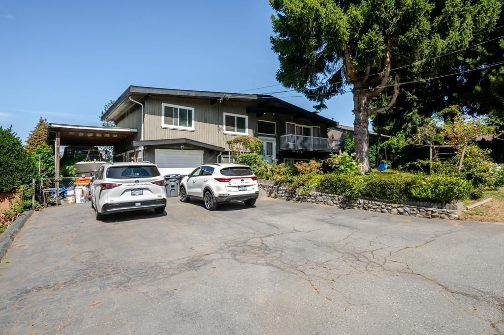 13945 116 Avenue, Surrey, British Columbia V3R 2T3