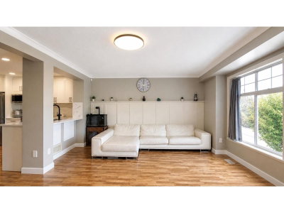 5648 PROMONTORY Road | Chilliwack British Columbia | Slide Image Three