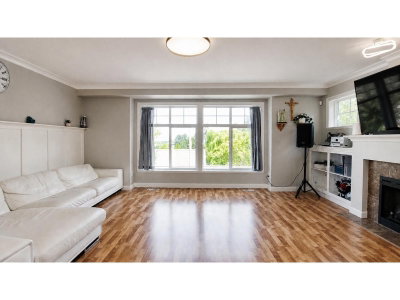 5648 PROMONTORY Road | Chilliwack British Columbia | Slide Image Four