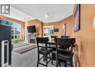 2551 PARKVIEW Lane | Port Coquitlam British Columbia | Slide Image Ten