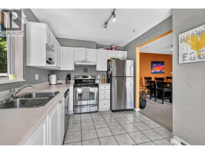 2551 PARKVIEW Lane | Port Coquitlam British Columbia | Slide Image Eleven