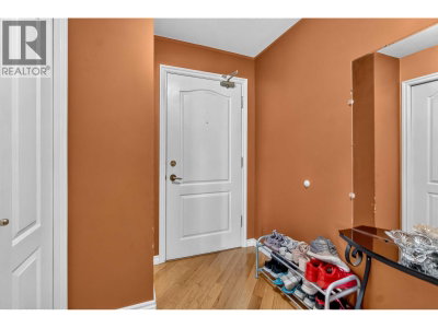 2551 PARKVIEW Lane | Port Coquitlam British Columbia | Slide Image Fifteen